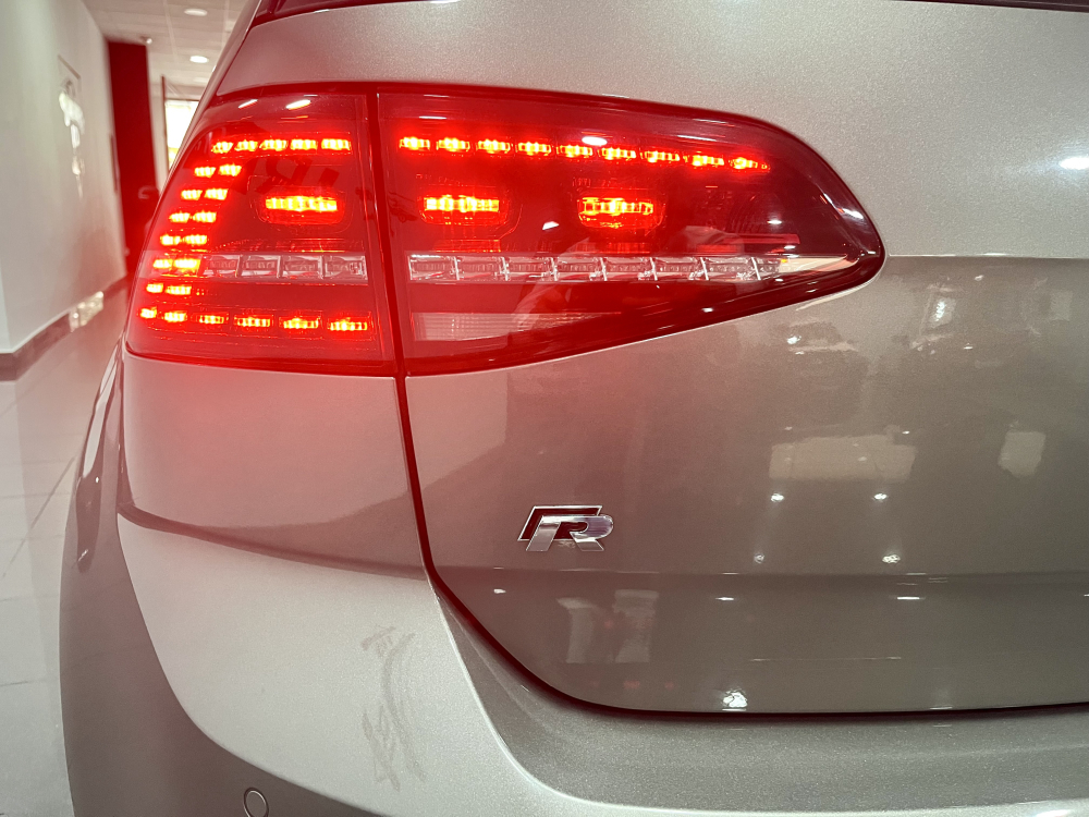 Volkswagen Golf VII R BMT 4Motion foto 19