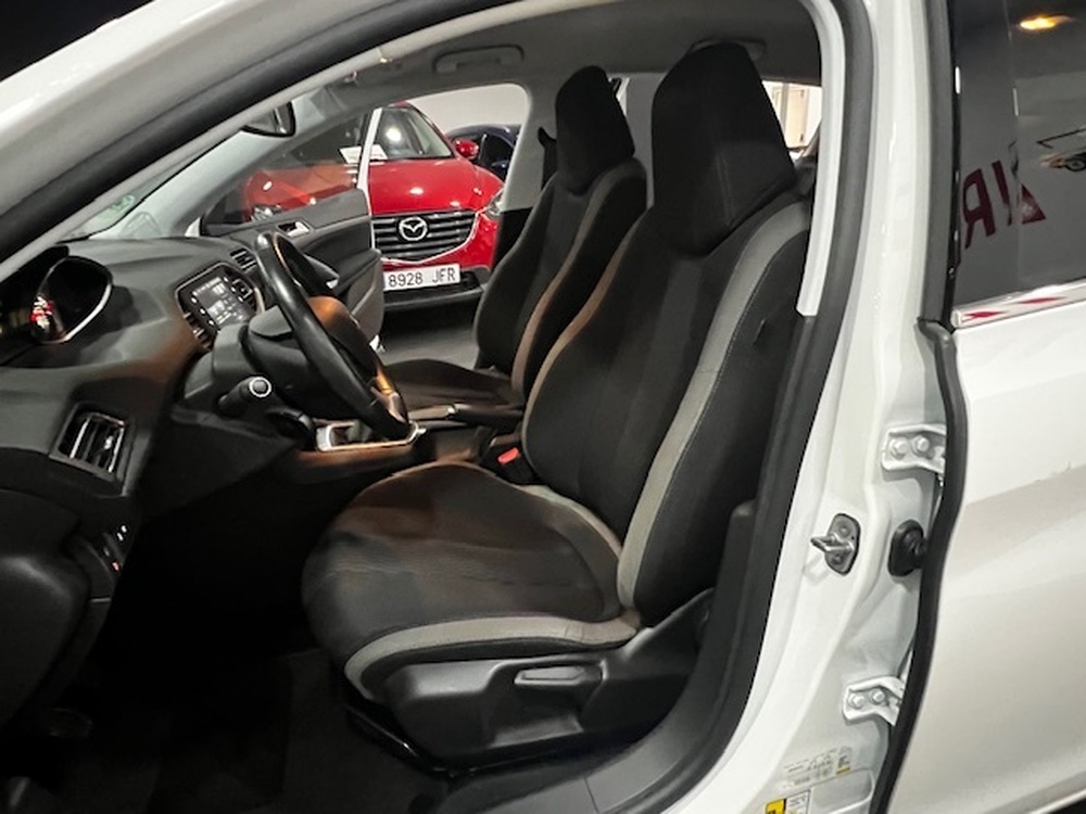 Peugeot 308 Style foto 18