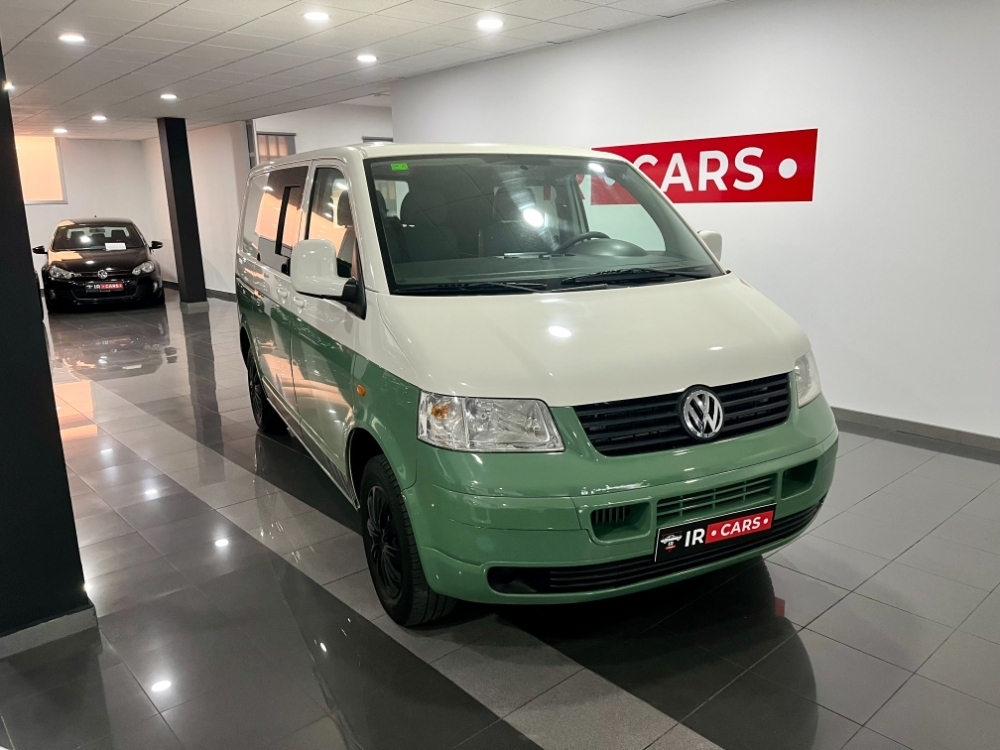 Volkswagen Transporter Furgón largo foto 3