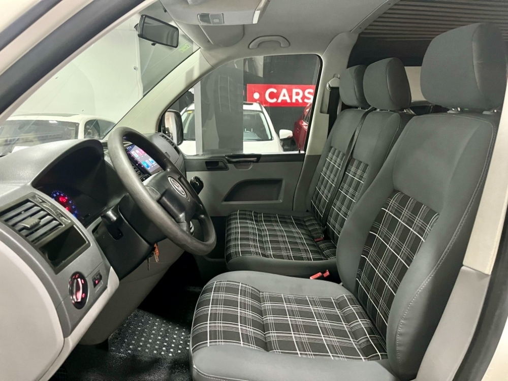 Volkswagen Transporter Furgón largo foto 19