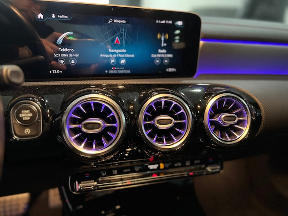 Mercedes-Benz Clase CLA CLA 200 (118.387) foto 7