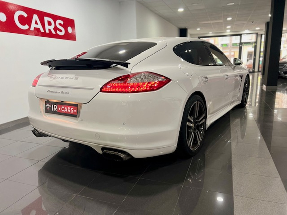 Porsche Panamera Turbo foto 5