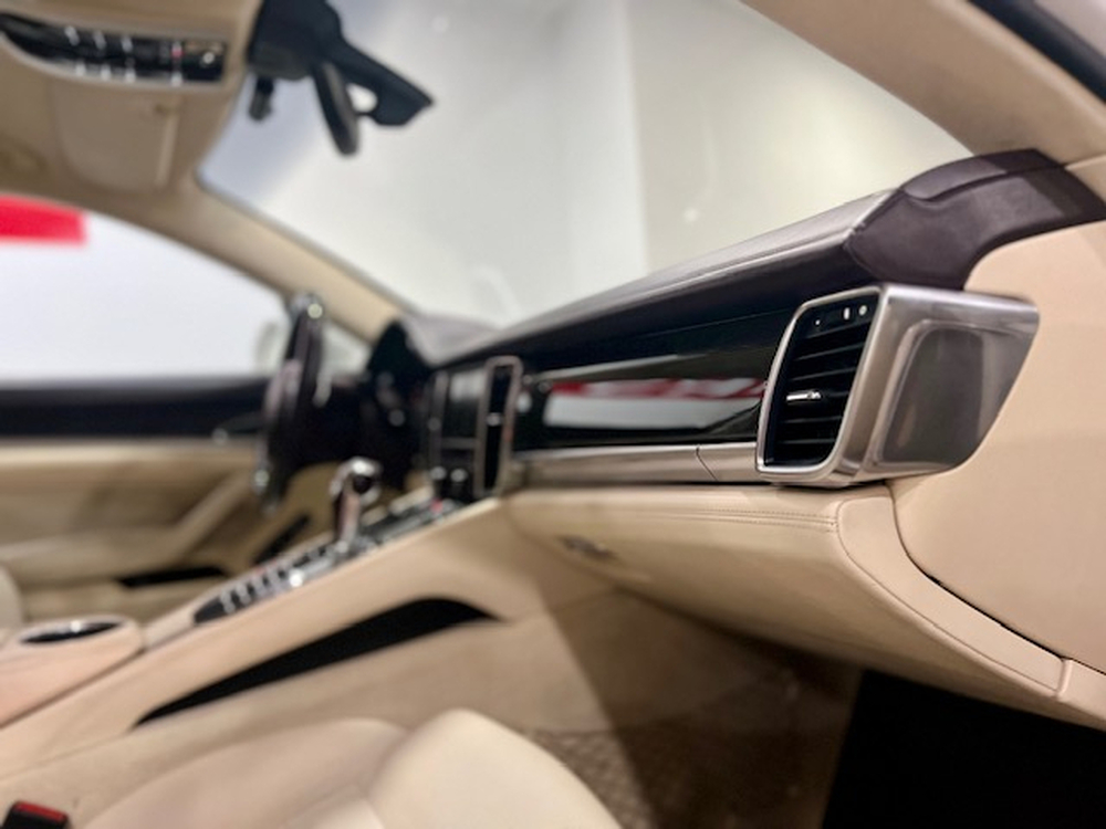 Porsche Panamera Turbo foto 36