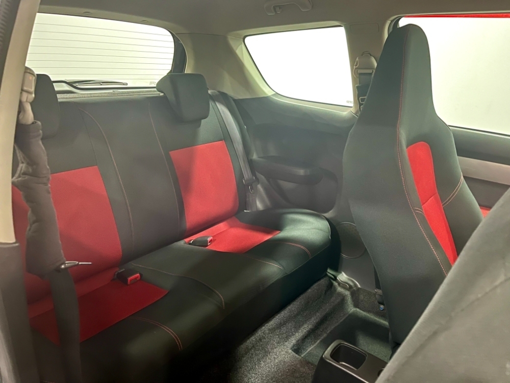 Suzuki Swift Sport foto 14