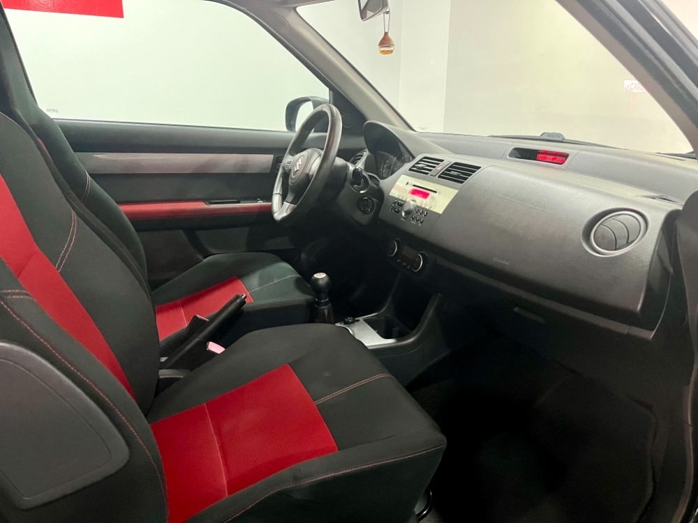 Suzuki Swift Sport foto 5