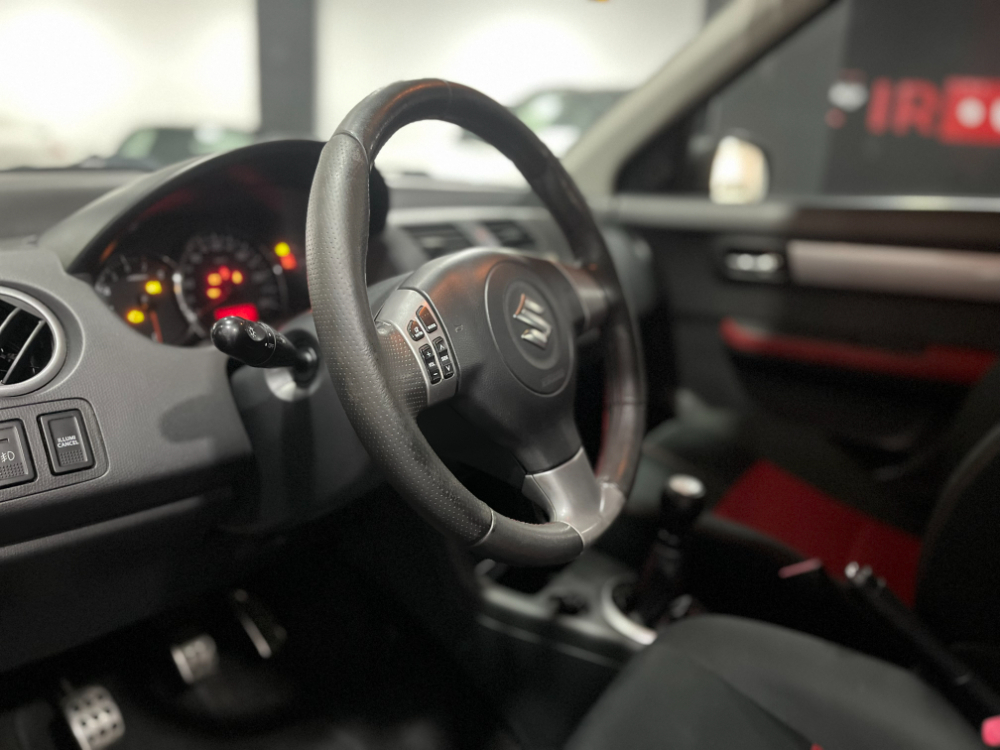 Suzuki Swift Sport foto 9