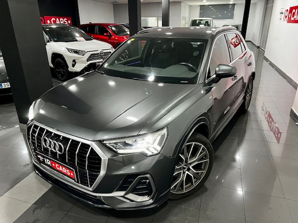 Audi Q3 35 TFSI S line foto 3