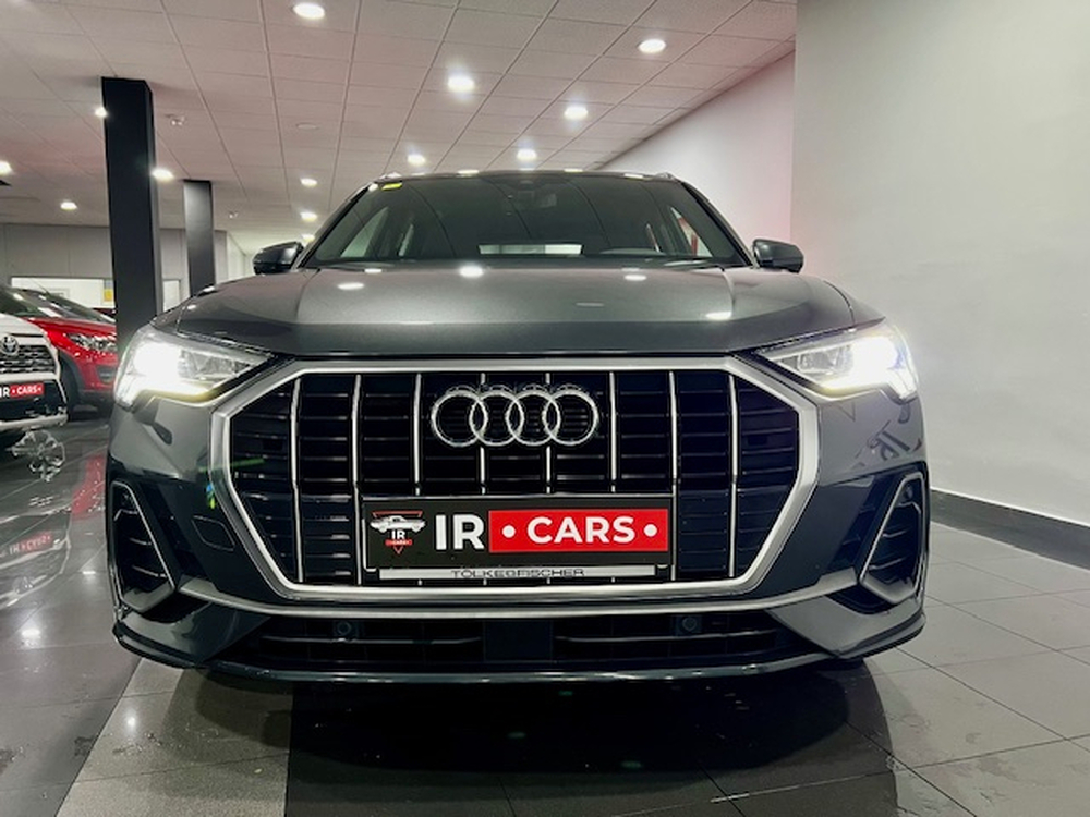 Audi Q3 35 TFSI S line foto 5
