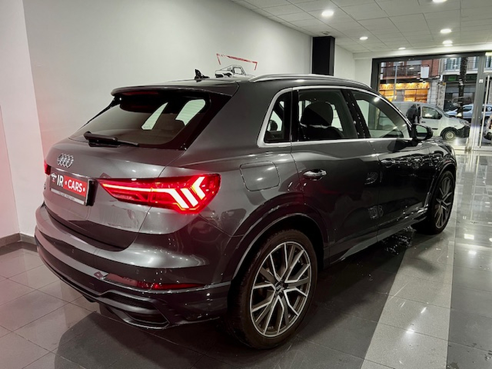 Audi Q3 35 TFSI S line foto 11