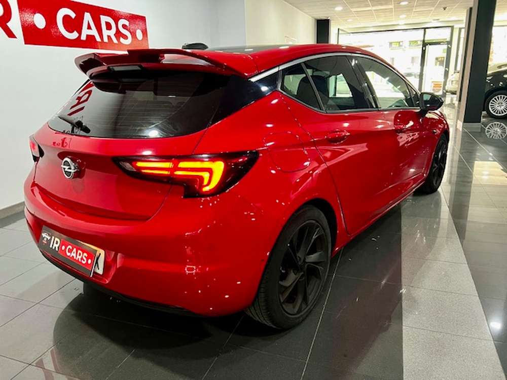 Opel Astra Dynamic foto 12