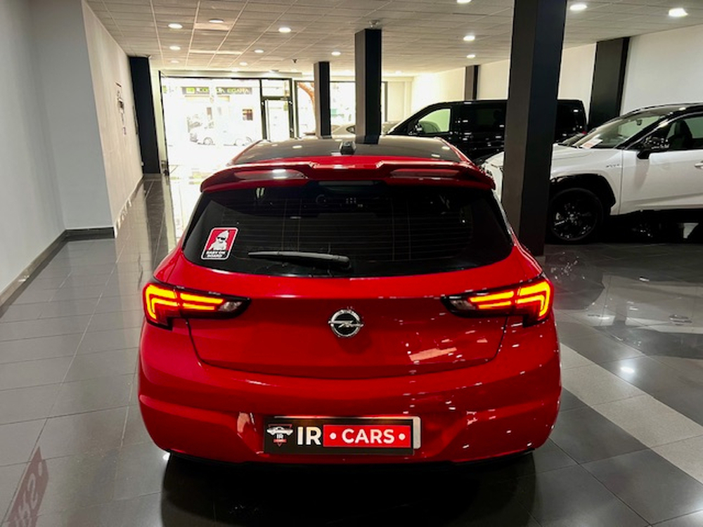 Opel Astra Dynamic foto 16