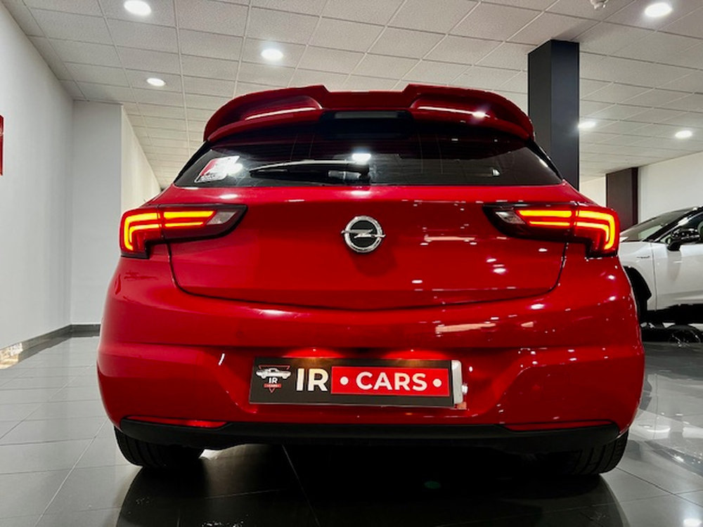 Opel Astra Dynamic foto 10