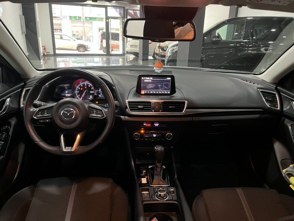Mazda 3 Luxury foto 13
