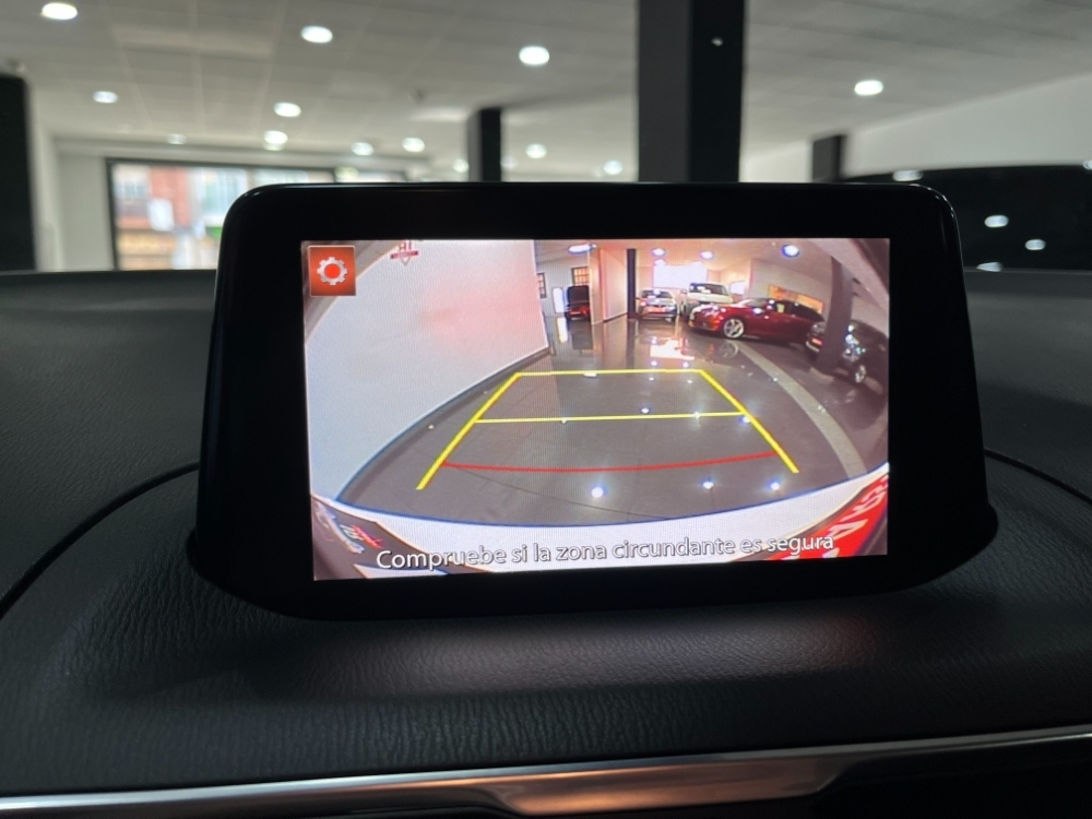 Mazda 3 Luxury foto 21