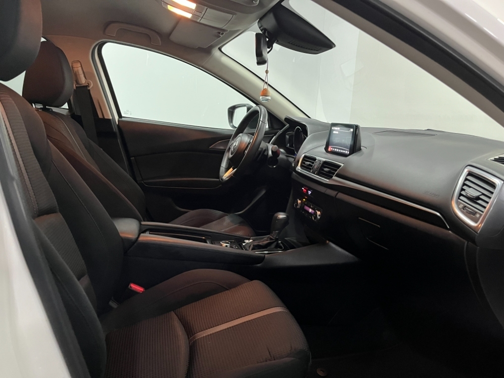 Mazda 3 Luxury foto 5