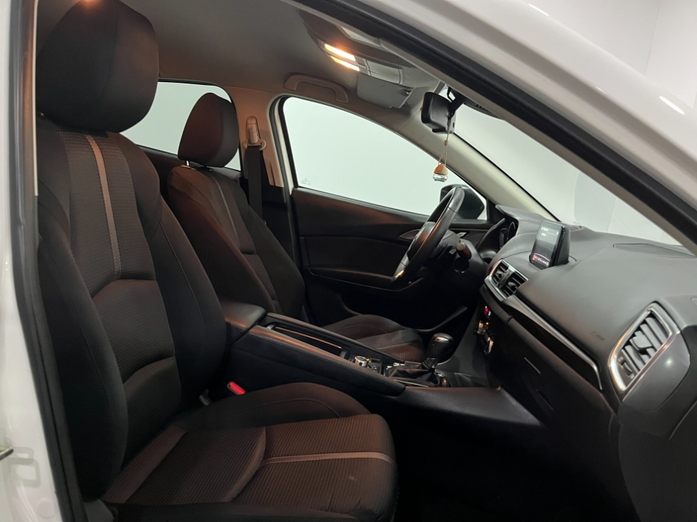 Mazda 3 Luxury foto 7