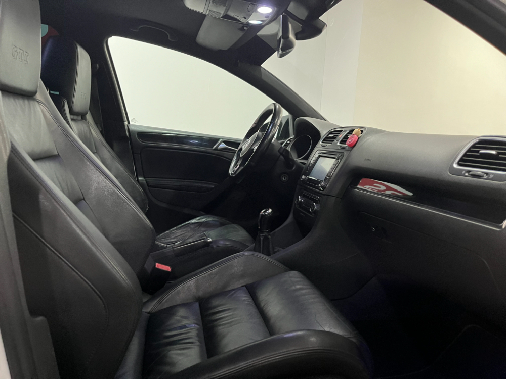 Volkswagen Golf VI GTI foto 7