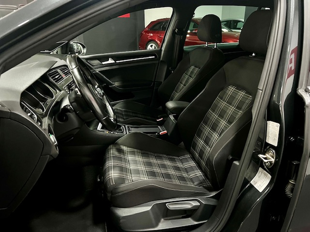 Volkswagen Golf VII GTD foto 3