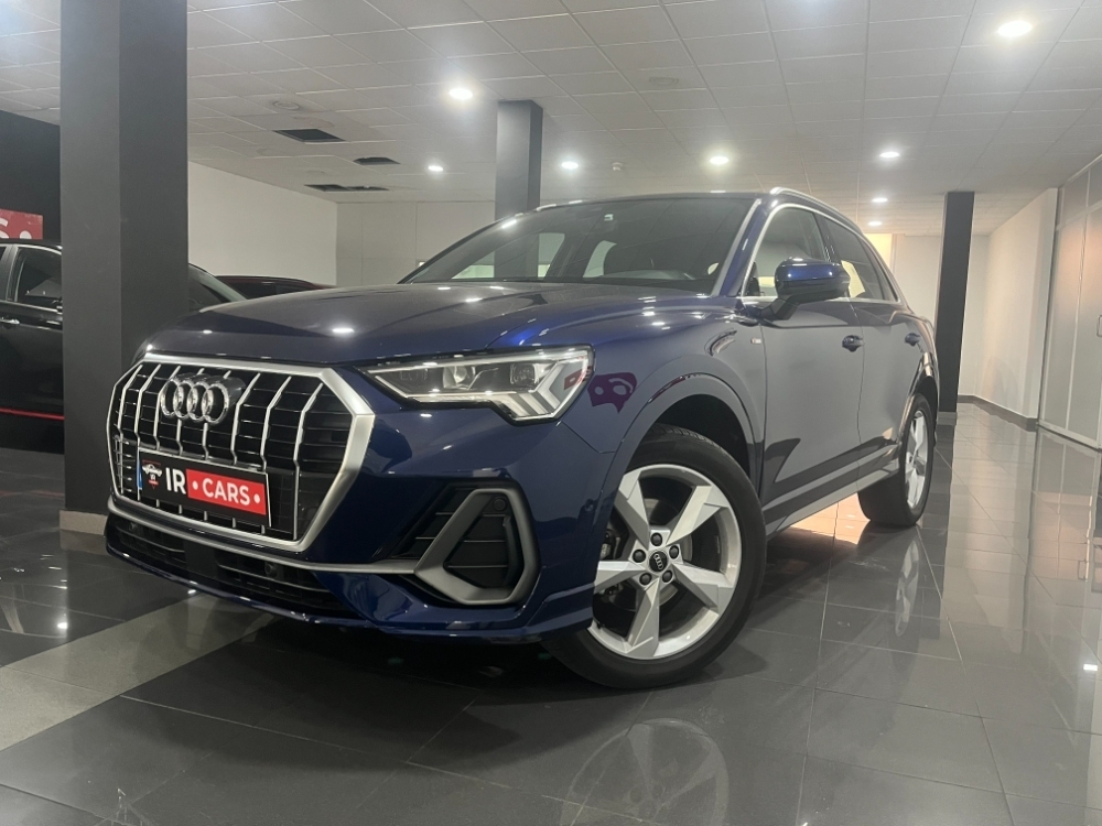 Audi Q3 35 TDI S line foto 2