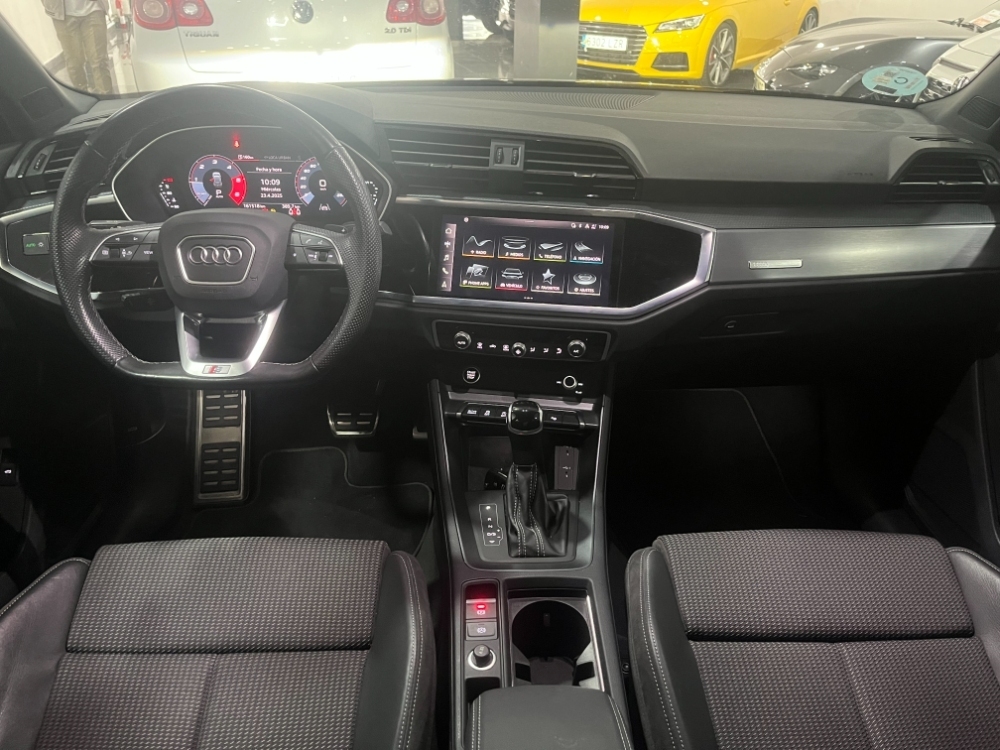 Audi Q3 35 TDI S line foto 13