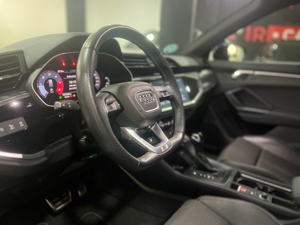 Audi Q3 35 TDI S line foto 23