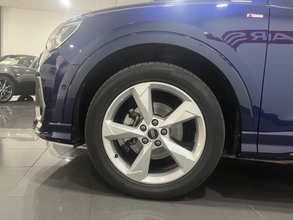 Audi Q3 35 TDI S line foto 27