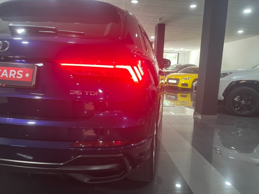 Audi Q3 35 TDI S line foto 30