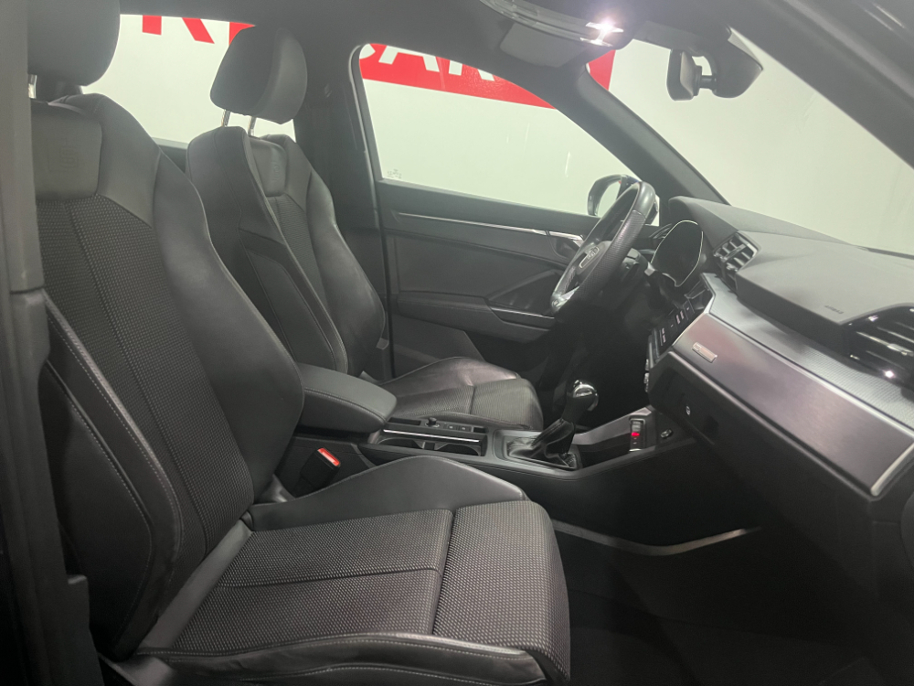 Audi Q3 35 TDI S line foto 7