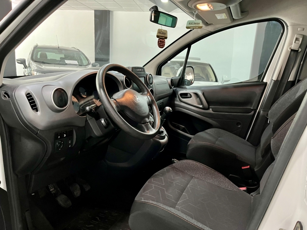 Peugeot Partner Style foto 3