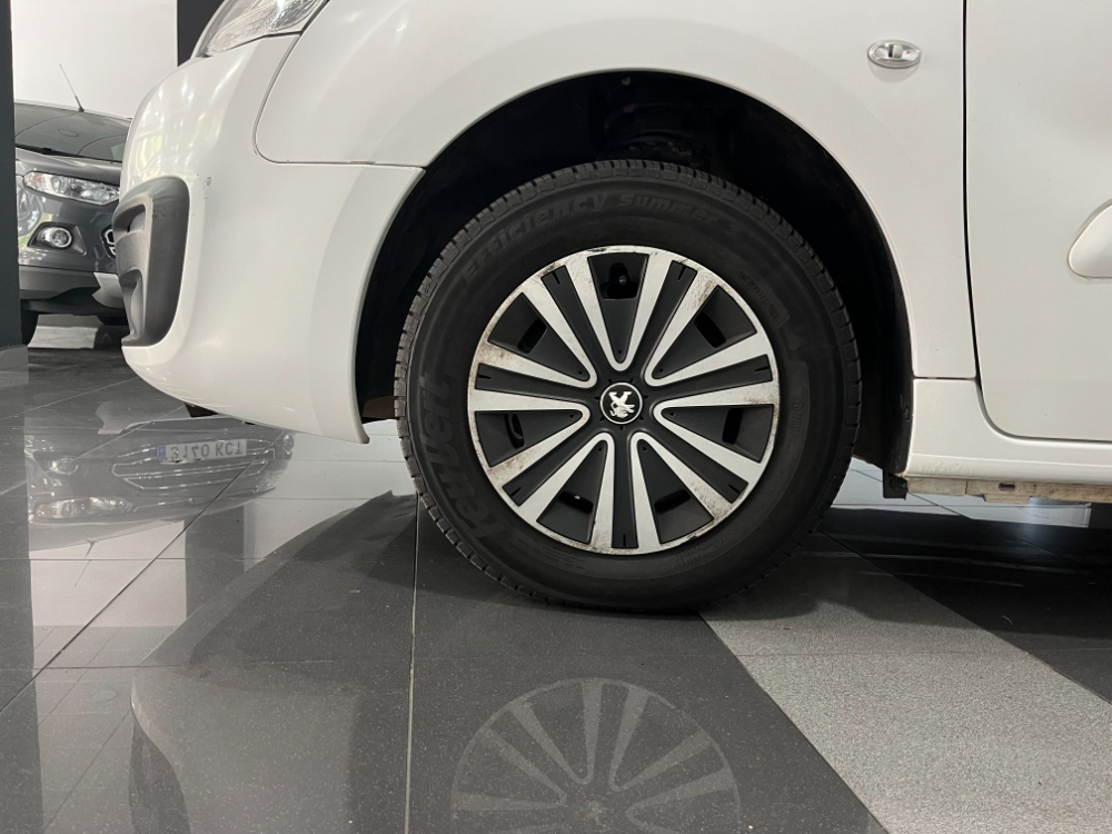 Peugeot Partner Style foto 21