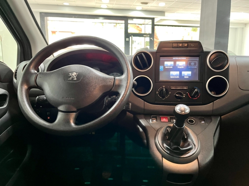 Peugeot Partner Style foto 7