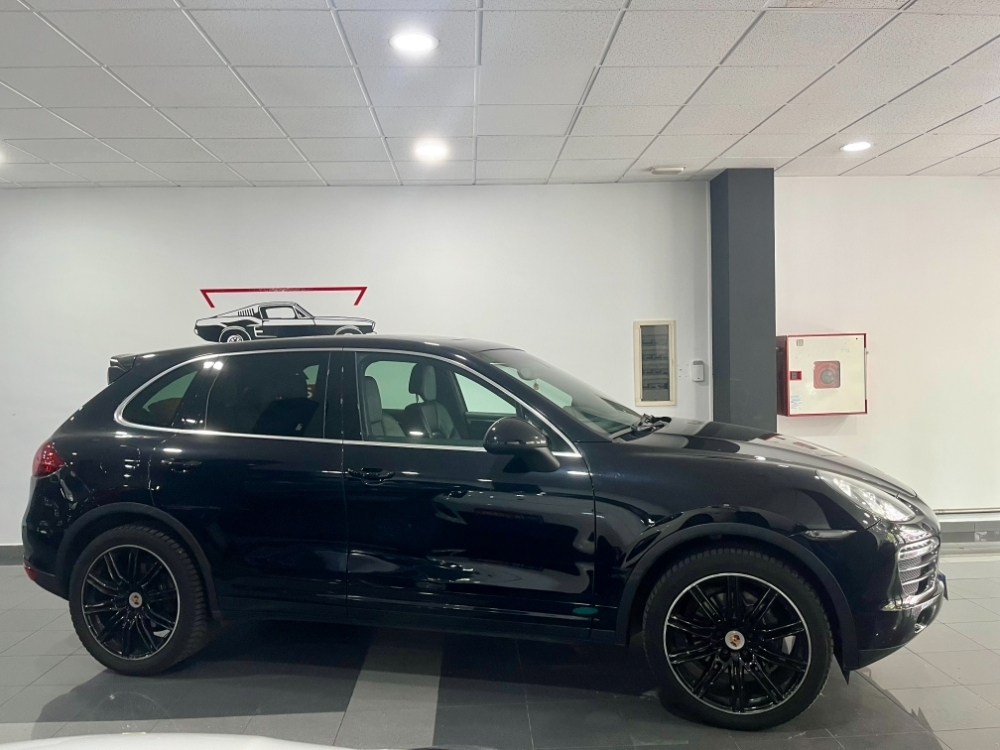 Porsche Cayenne Basis foto 6