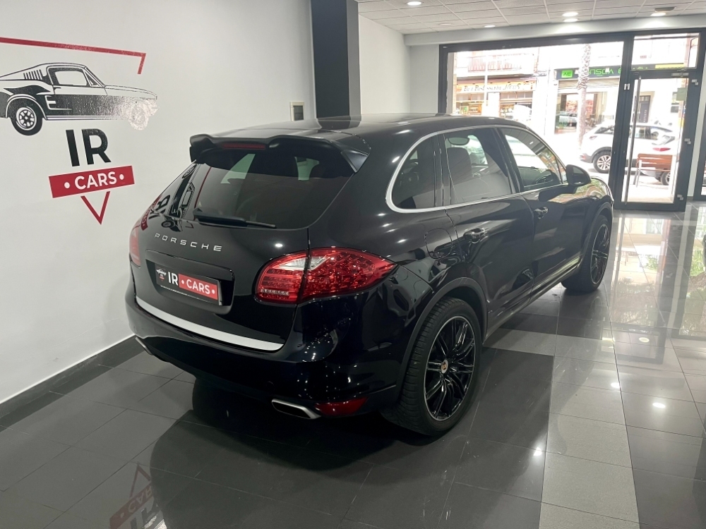 Porsche Cayenne Basis foto 10