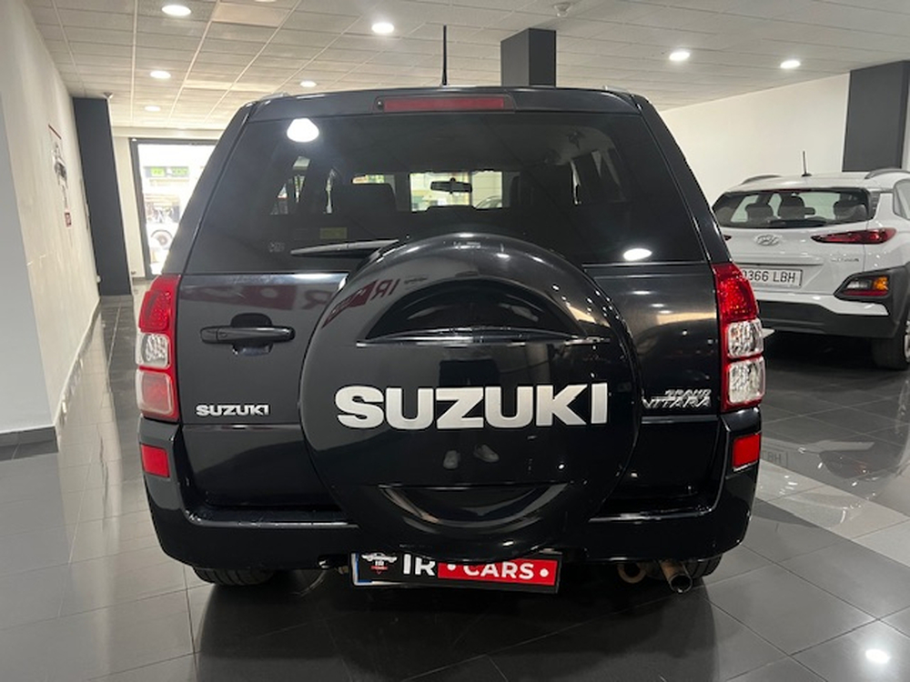 Suzuki Grand Vitara 2.0 JLX-A (5-ptas.) foto 17