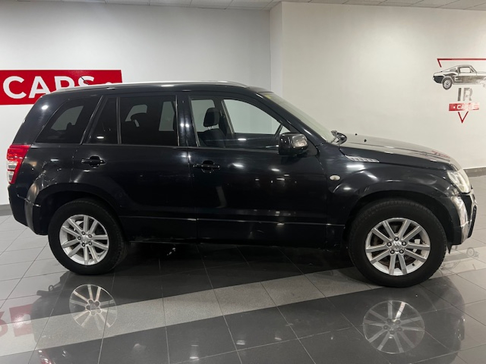 Suzuki Grand Vitara 2.0 JLX-A (5-ptas.) foto 8