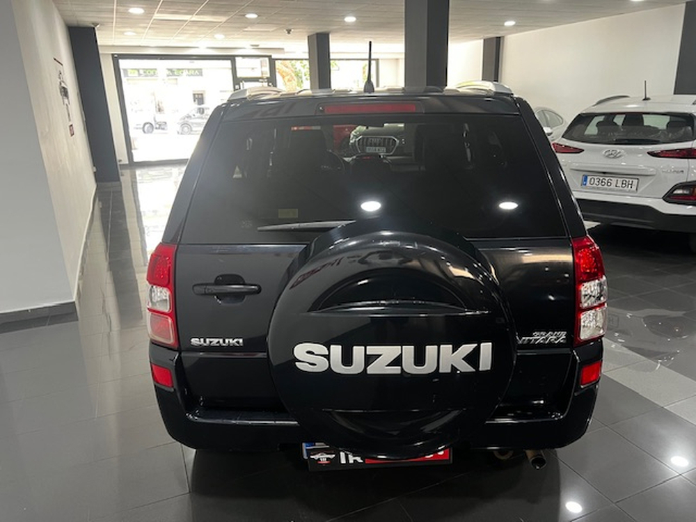 Suzuki Grand Vitara 2.0 JLX-A (5-ptas.) foto 10