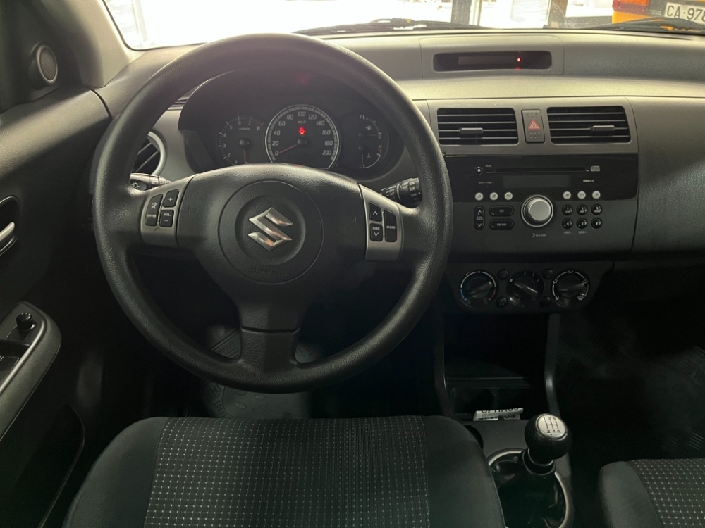 Suzuki Swift GL (5-ptas.) foto 13