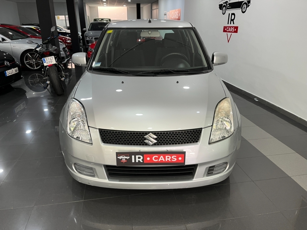 Suzuki Swift GL (5-ptas.) foto 18