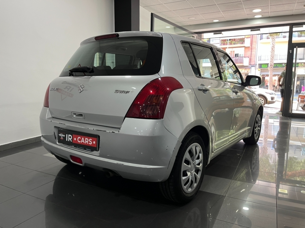 Suzuki Swift GL (5-ptas.) foto 19
