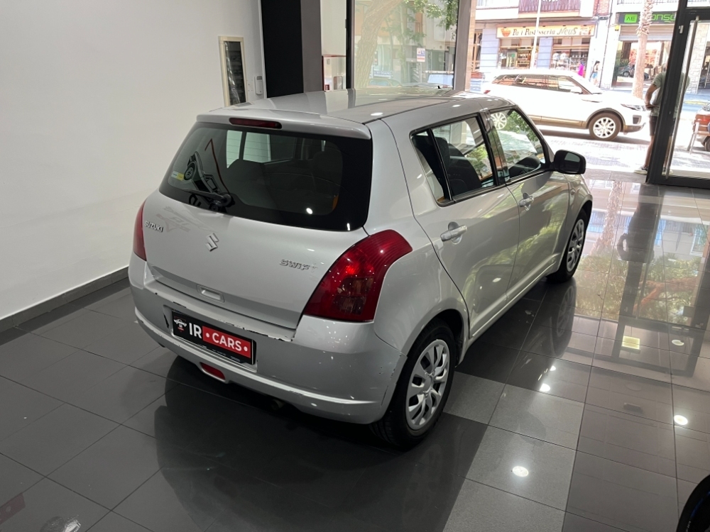 Suzuki Swift GL (5-ptas.) foto 8