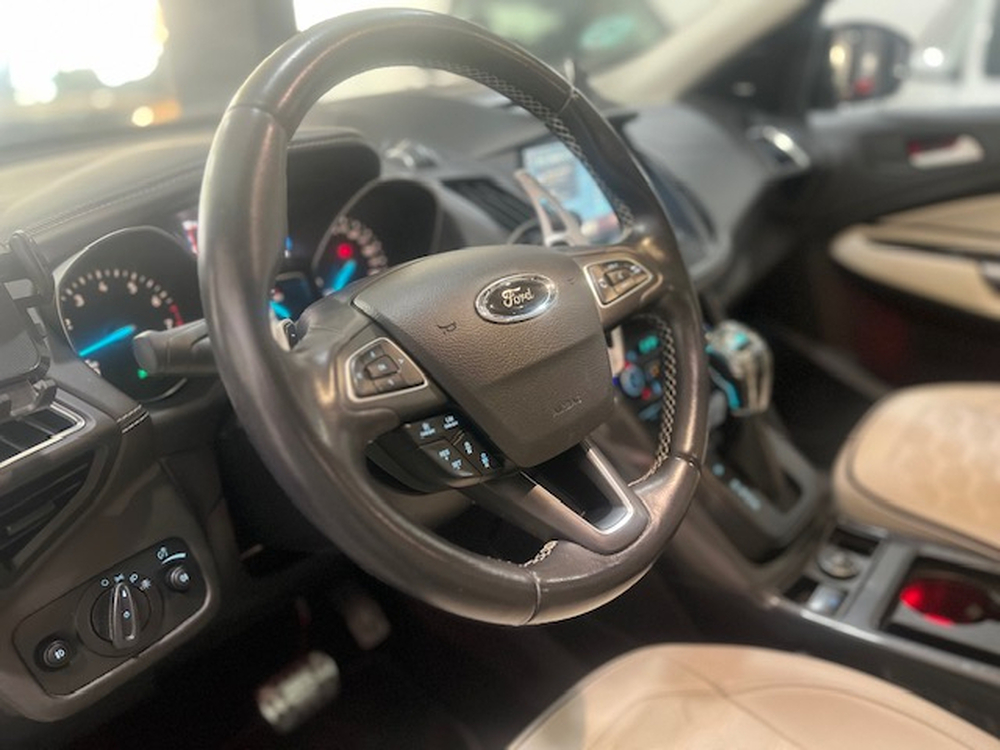 Ford Kuga Vignale foto 17