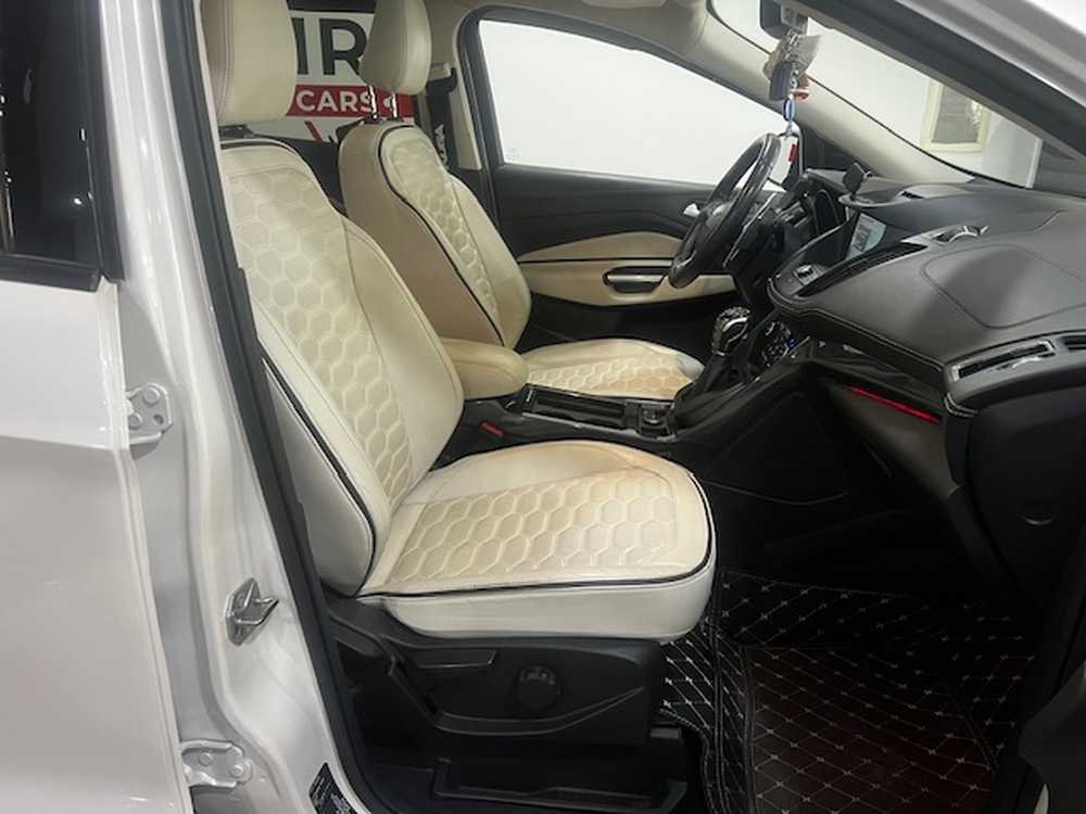 Ford Kuga Vignale foto 9