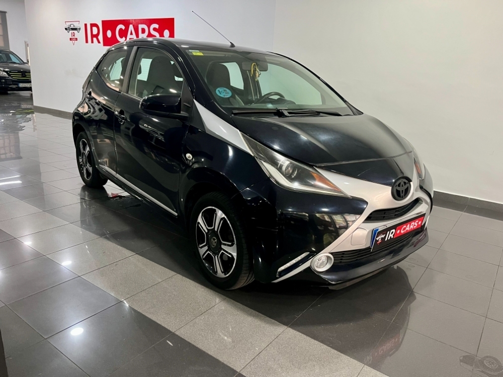 Toyota Aygo x-play foto 12