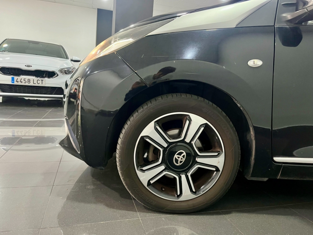 Toyota Aygo x-play foto 18