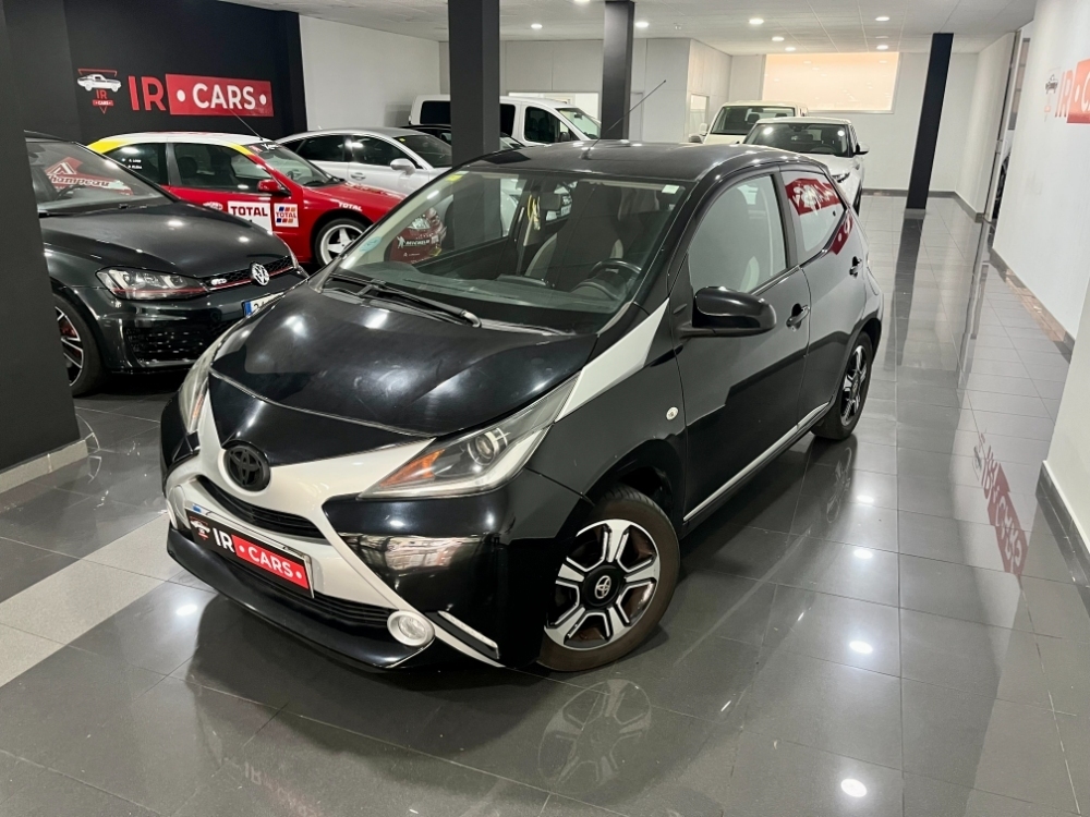 Toyota Aygo x-play foto 23