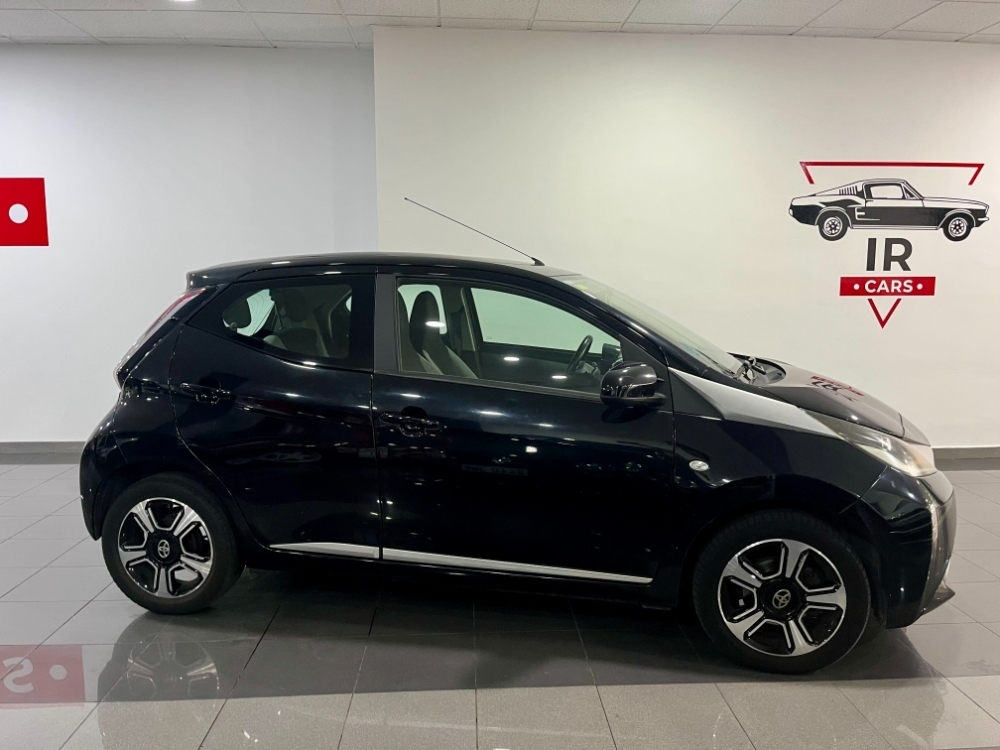 Toyota Aygo x-play foto 8
