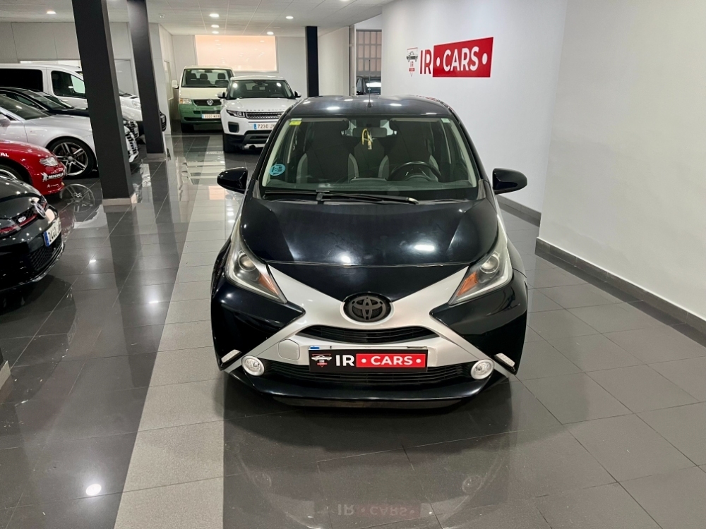 Toyota Aygo x-play foto 10