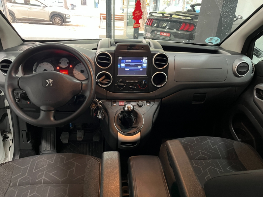 peugeot partner tepee foto 7